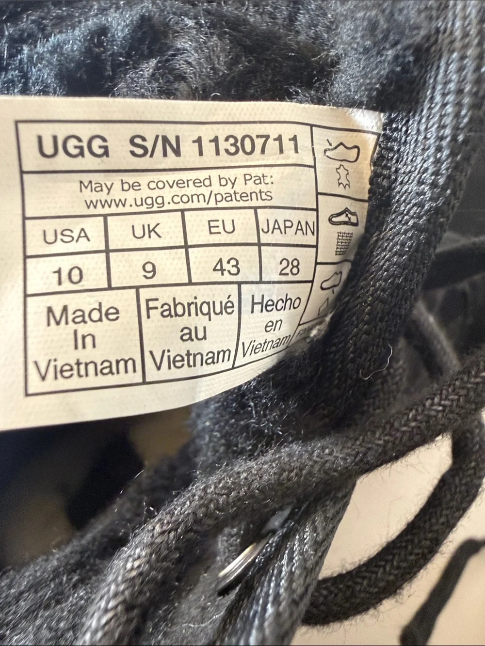 UGG suede chukka
